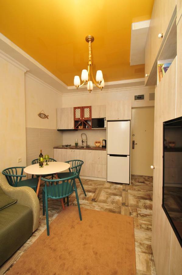 Apartments With A View Of The Trinity Holy Batumi Esterno foto