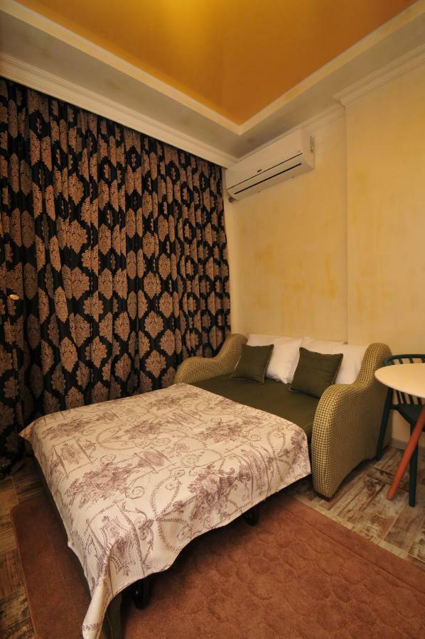 Apartments With A View Of The Trinity Holy Batumi Esterno foto
