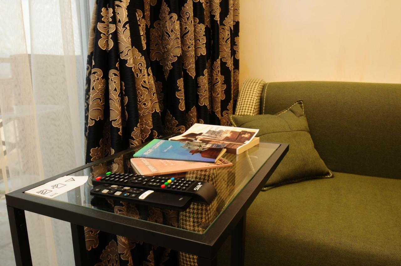 Apartments With A View Of The Trinity Holy Batumi Esterno foto