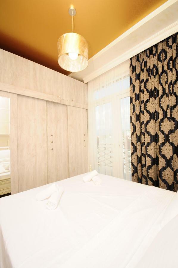 Apartments With A View Of The Trinity Holy Batumi Esterno foto